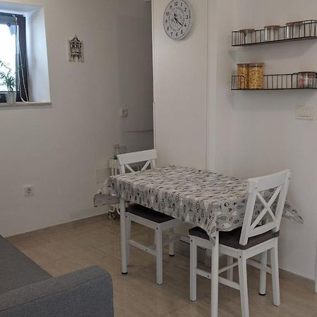 Apartma Ela Копер Екстериор снимка